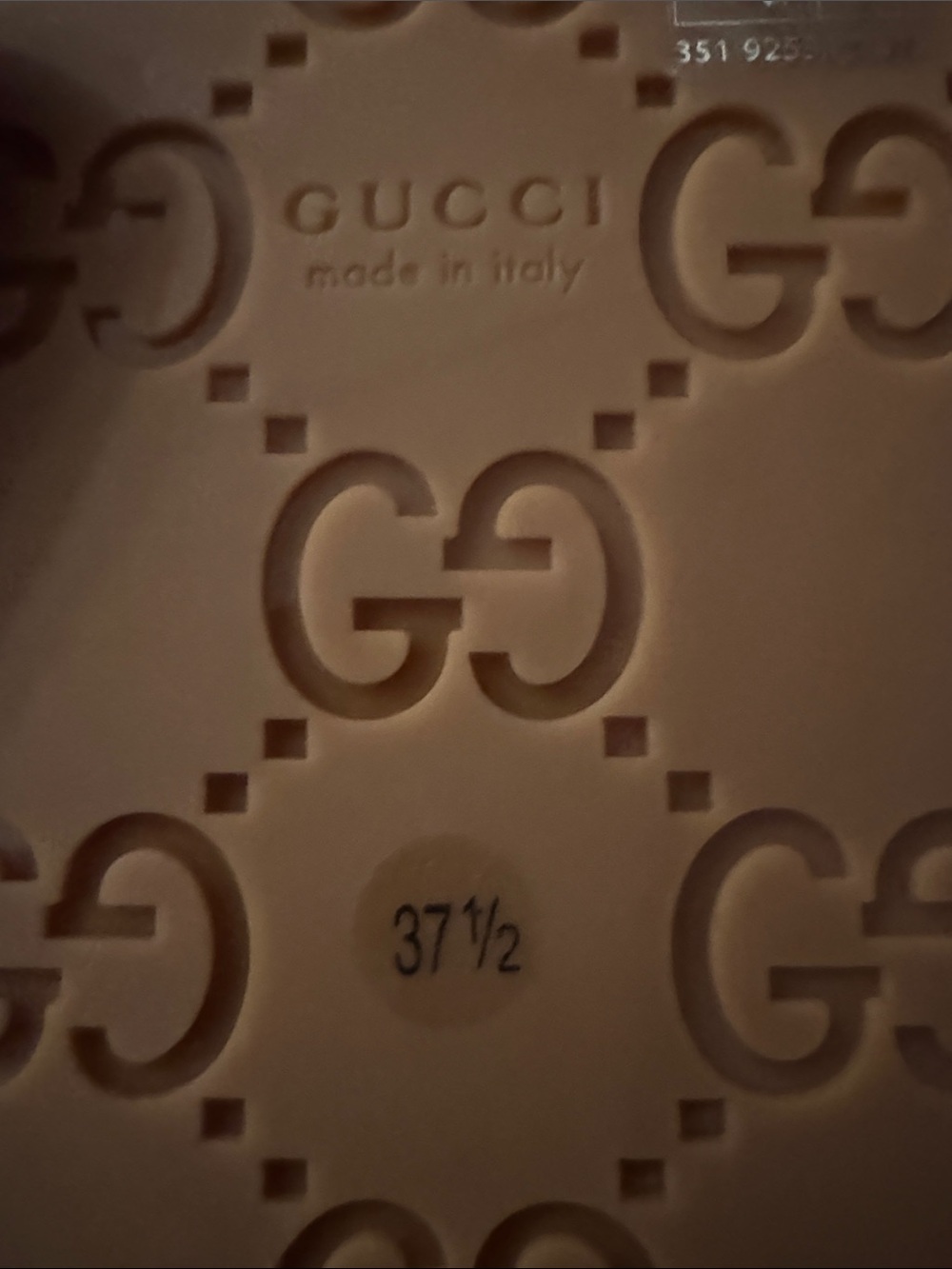 Gucci Tan GG Canvas Crisscross Slide Sandals… Never worn!! Box, label, dust bag - Picture 5 of 11